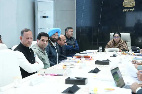 दिल्ली सरकार का नया कार्बन क्रेडिट फ्रेमवर्क: पर्यावरण संरक्षण और राजस्व वृद्धि