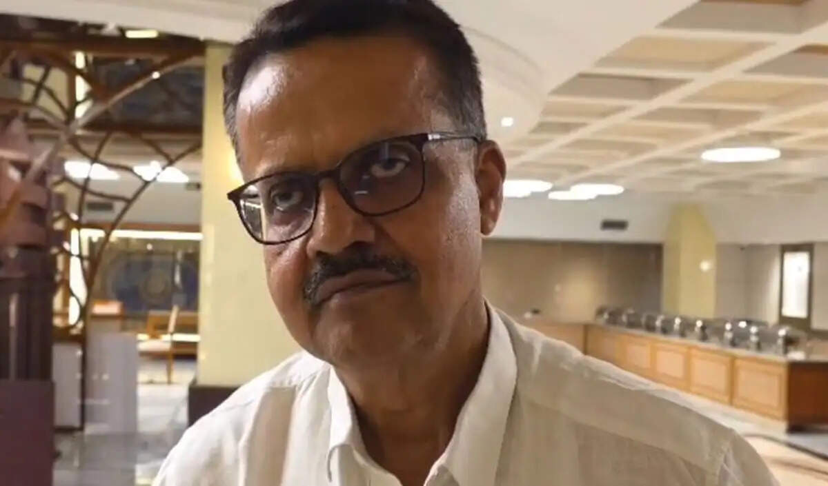 भारत के सिक्योरिटीज़ मार्केट के लिए SEBI को अधिक अधिकारों की आवश्यकता