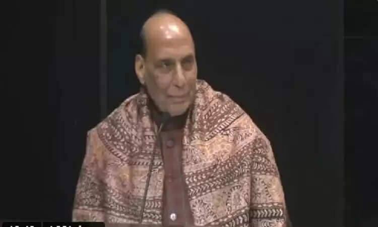 रक्षामंत्री राजनाथ सिंह ने पूर्व सैनिकों को दी श्रद्धांजलि, एक रैंक एक पेंशन की मांग पूरी करने का किया उल्लेख