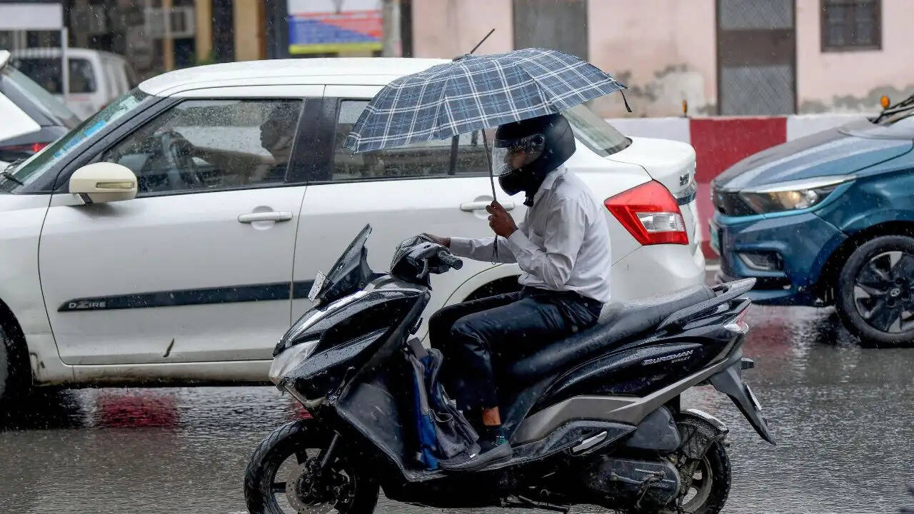 होली से पहले मौसम में बदलाव की चेतावनी