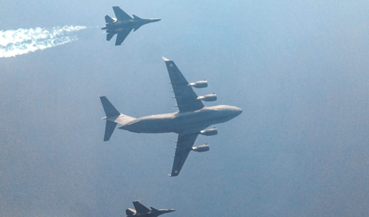 जापान ने चीन के सैन्य विमान के रडार लॉक पर जताया विरोध