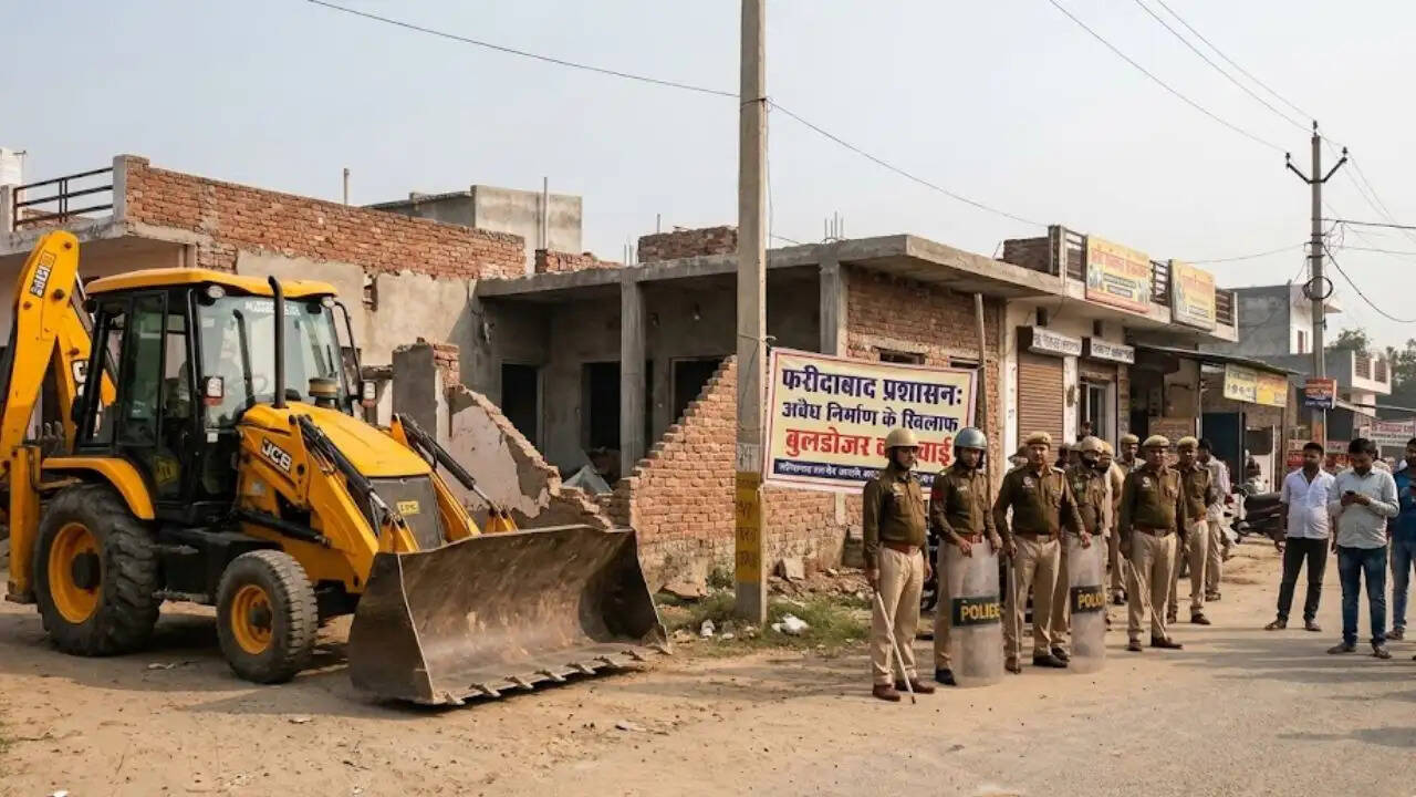 फरीदाबाद में अवैध निर्माणों के खिलाफ प्रशासन की सख्त कार्रवाई: इंटरनेट सेवाएं अस्थायी रूप से बंद