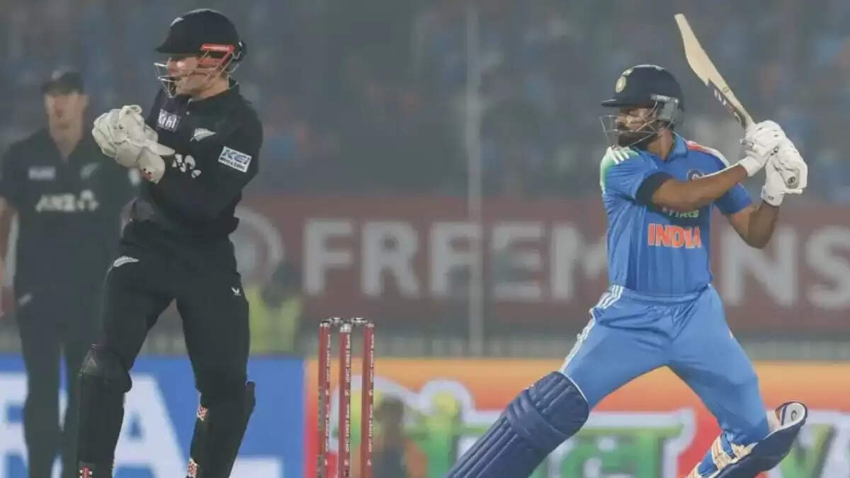 केएल राहुल के छक्के से भारत ने जीता पहला वनडे, फैंस का जोश देखने लायक