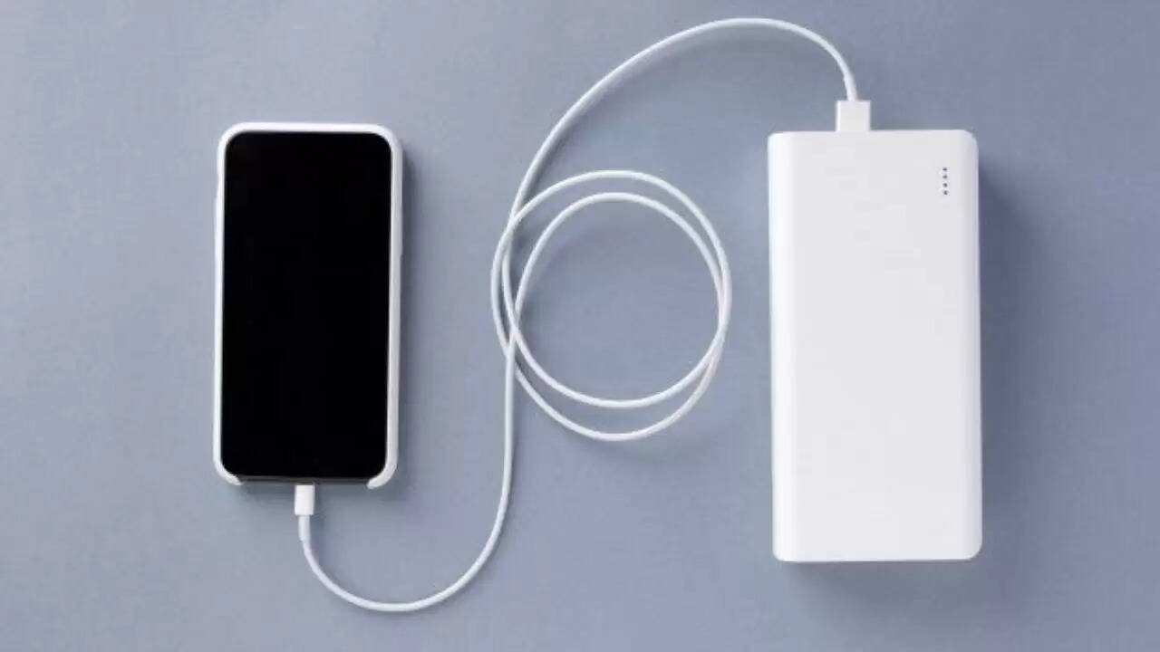 भारत में फ्लाइट्स में पावर बैंक के उपयोग पर प्रतिबंध