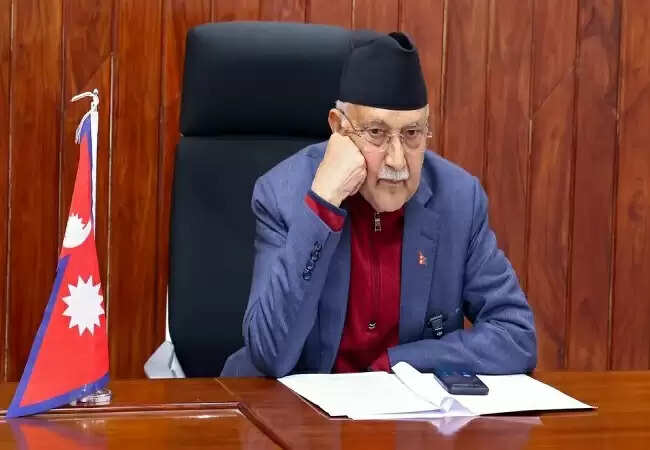 नेपाल के पूर्व पीएम केपी शर्मा ओली के खिलाफ FIR दर्ज