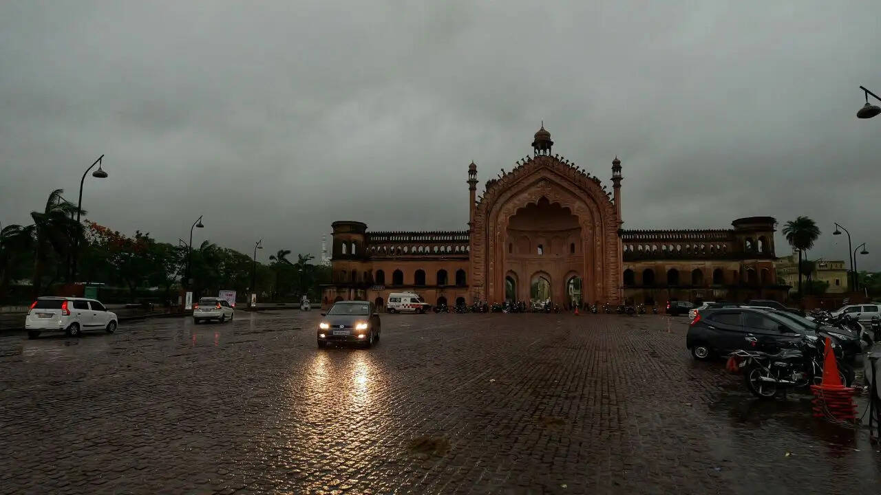 भारत में मौसम में बदलाव: आंधी और बारिश का अलर्ट