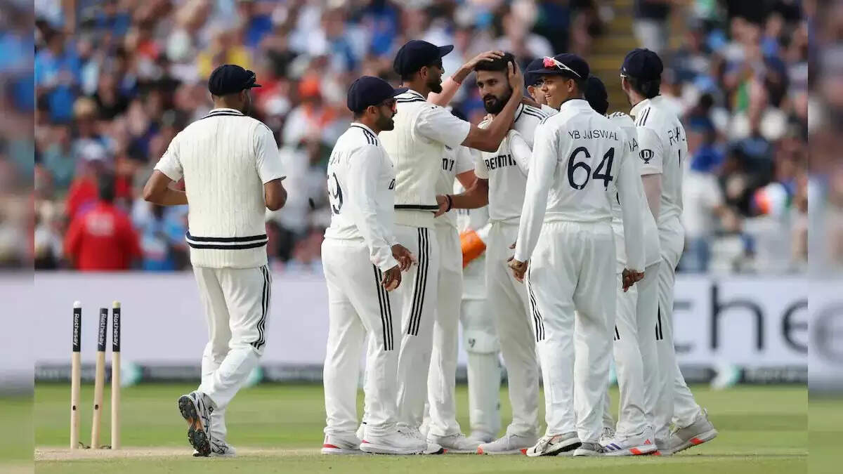 भारत-इंग्लैंड टेस्ट मैच से पहले टीम इंडिया को बड़ा झटका