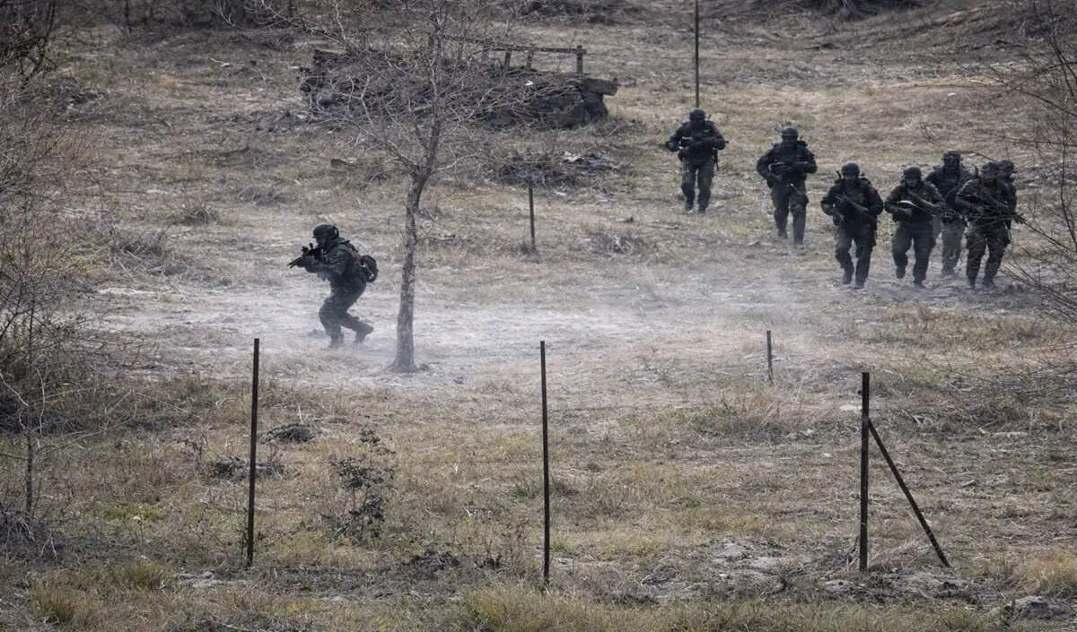 कश्मीर में 16 साल बाद पकड़ा गया आतंकवादी, सुरक्षा बलों की बड़ी सफलता