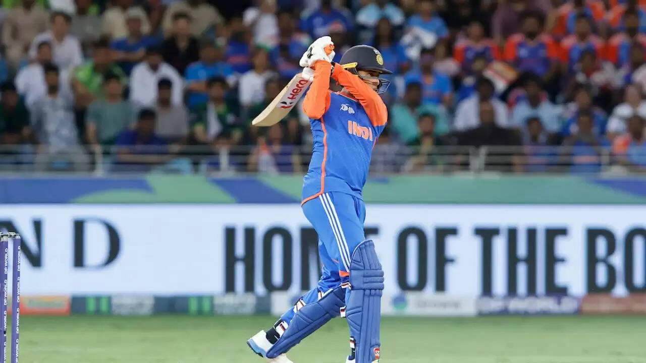 अभिषेक शर्मा की शानदार टी20 सीरीज में सफलता और इरफान पठान की सलाह