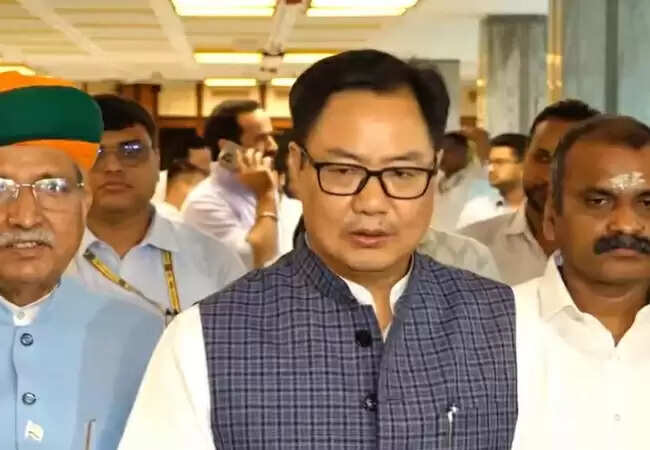 संसद के मॉनसून सत्र से पहले सर्वदलीय बैठक का आयोजन