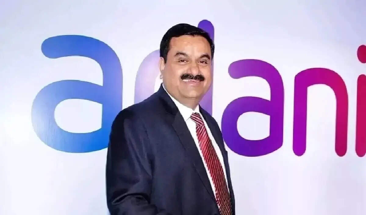 अडानी समूह की बोली को वेदांता की चुनौती खारिज, अधिग्रहण प्रक्रिया में आगे बढ़ा