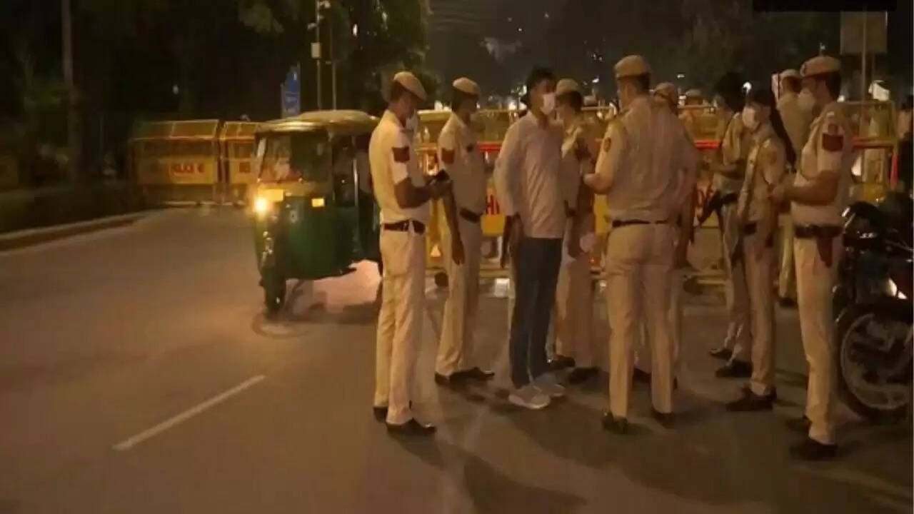 दिल्ली में पत्नी ने देवर के साथ मिलकर पति की हत्या की साजिश रची