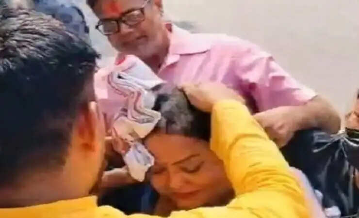 भाजपा विधायक अनुपमा जायसवाल आग में झुलसी, अस्पताल में भर्ती