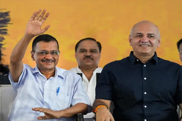 आप में मनीष सिसोदिया का जज के खिलाफ बहिष्कार का ऐलान