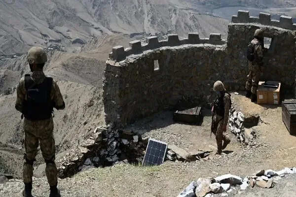 पाकिस्तान और अफगानिस्तान के बीच फिर से संघर्ष, कई टैंक नष्ट