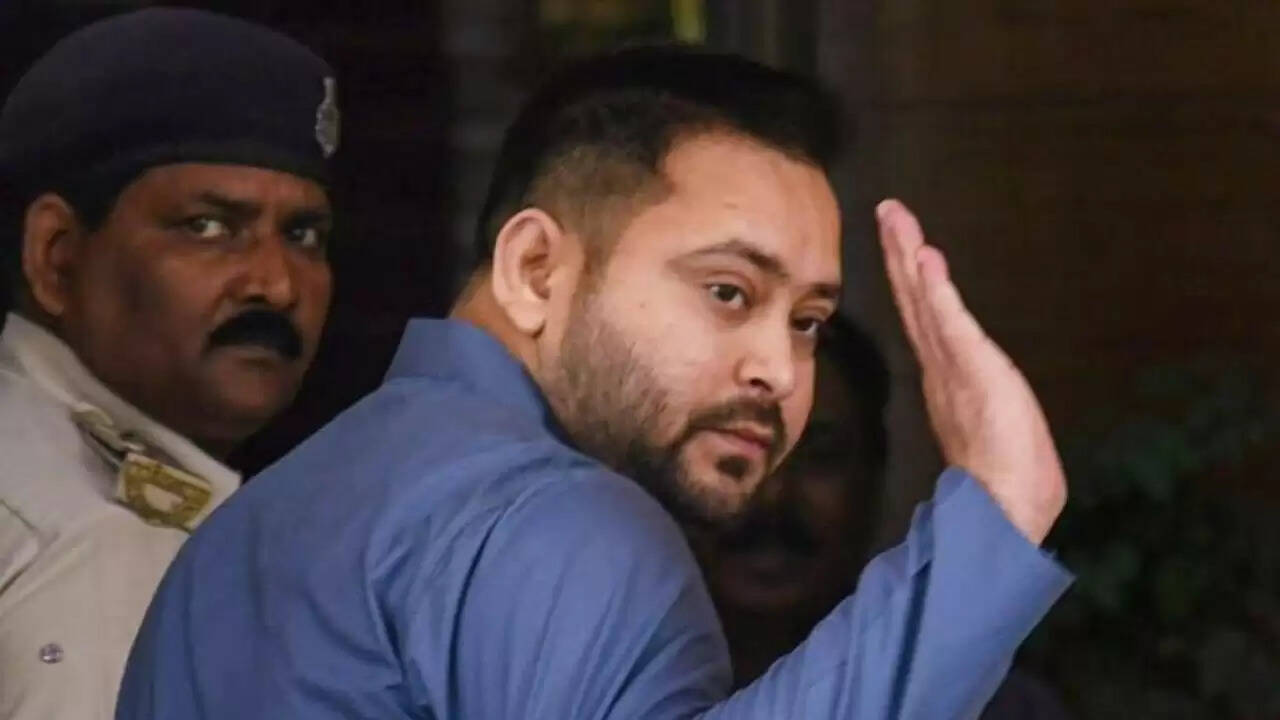 बिहार में आरजेडी विधायक मुन्ना यादव का विवादित बयान, सवर्णों की राजनीति खत्म होने का दावा