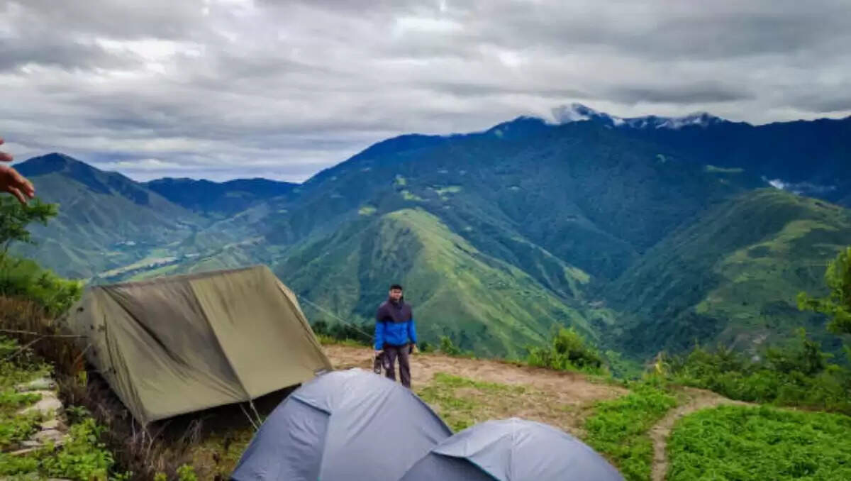 उत्तराखंड की अद्भुत ट्रैकिंग साइट्स: प्रकृति प्रेमियों के लिए एक स्वर्ग