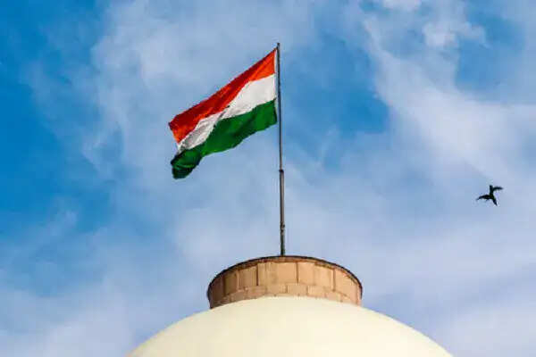 कतर में फंसे भारतीय नागरिकों के लिए दूतावास ने जारी की एडवाइजरी