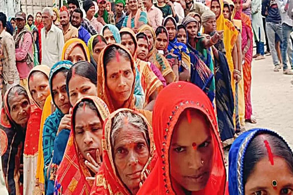 बिहार विधानसभा चुनाव: 121 सीटों पर मतदान की तैयारी