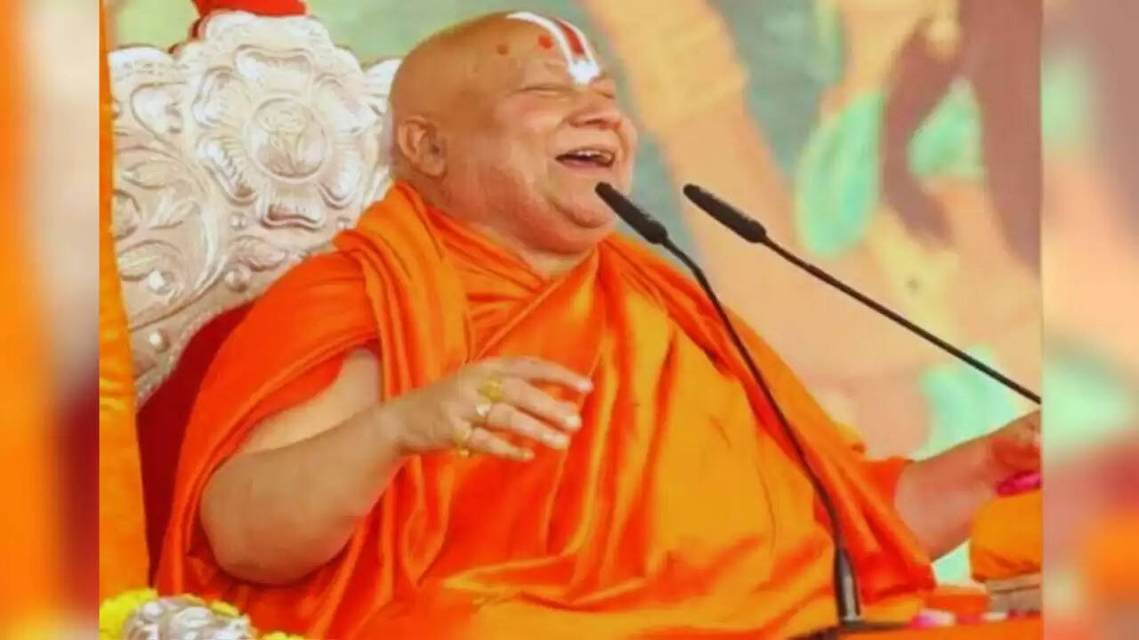 प्रयागराज में संगम स्नान विवाद: जगद्गुरु रामभद्राचार्य ने उठाई आवाज़