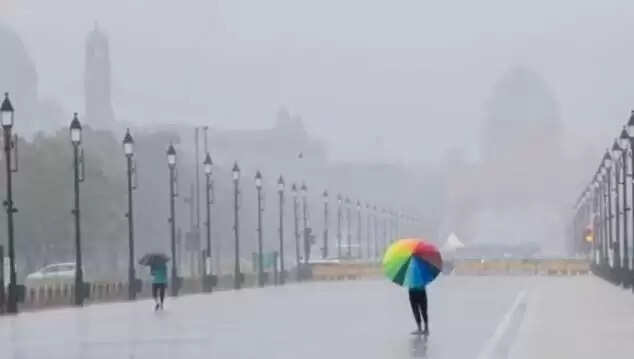 दिल्ली एनसीआर में बारिश का दौर शुरू, यलो अलर्ट जारी