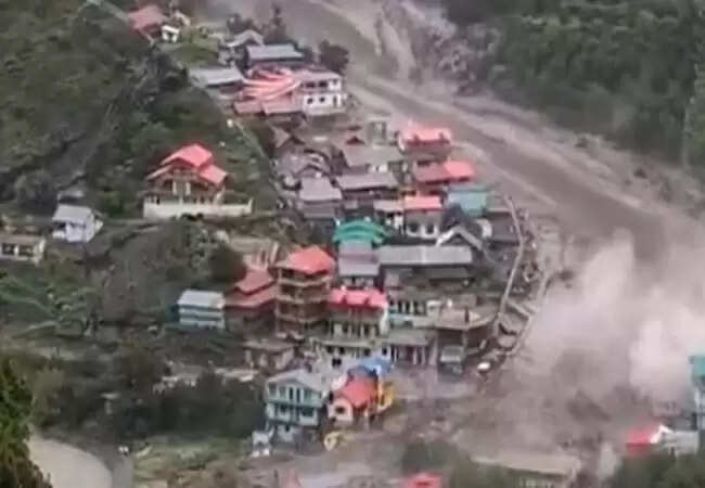 उत्तराखंड में धराली गांव में बाढ़ पीड़ितों के लिए मुआवजे की घोषणा