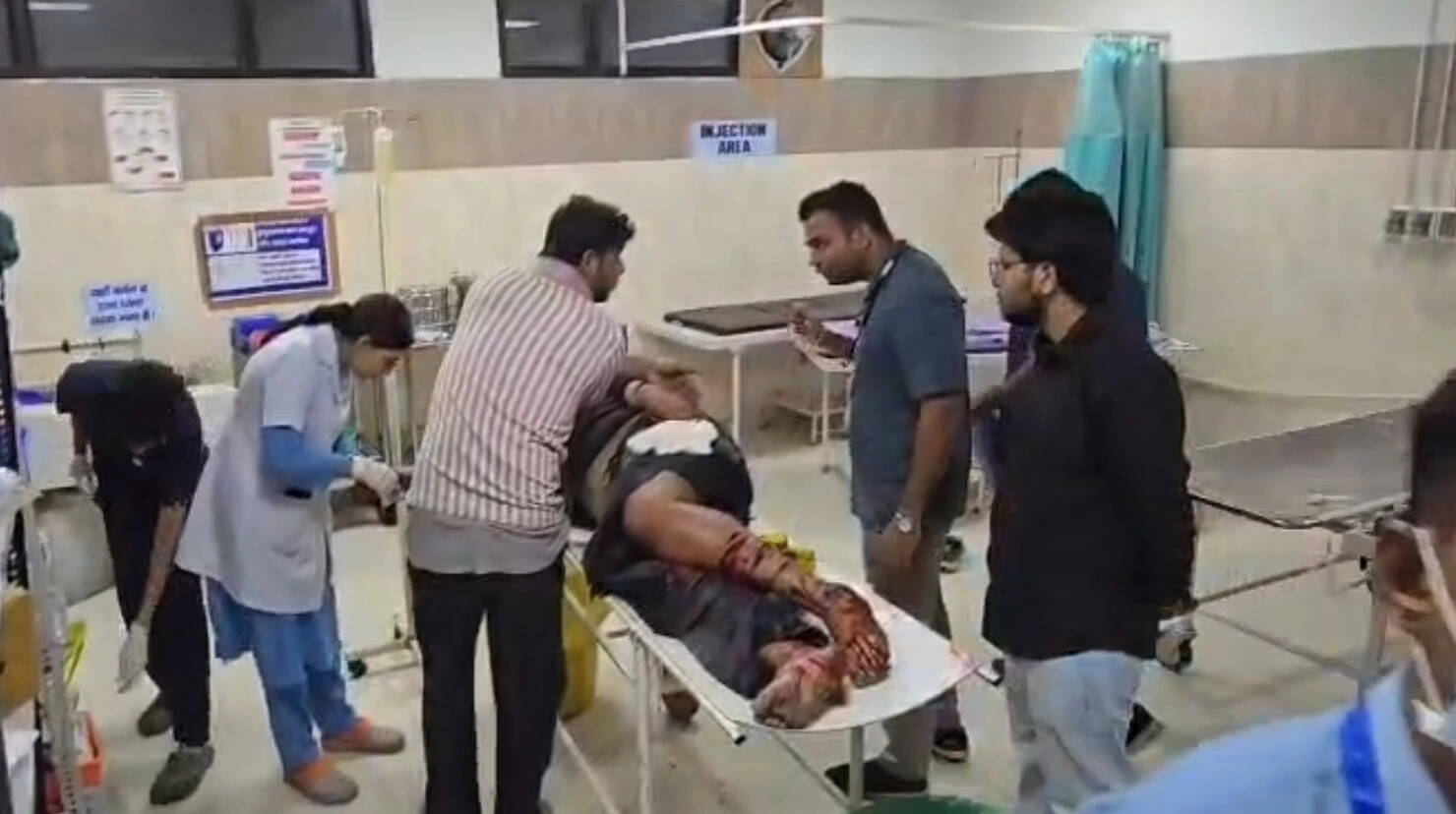 कुरुक्षेत्र में गोलीबारी: दो युवकों पर हमला, स्कॉर्पियो नाले में गिरी