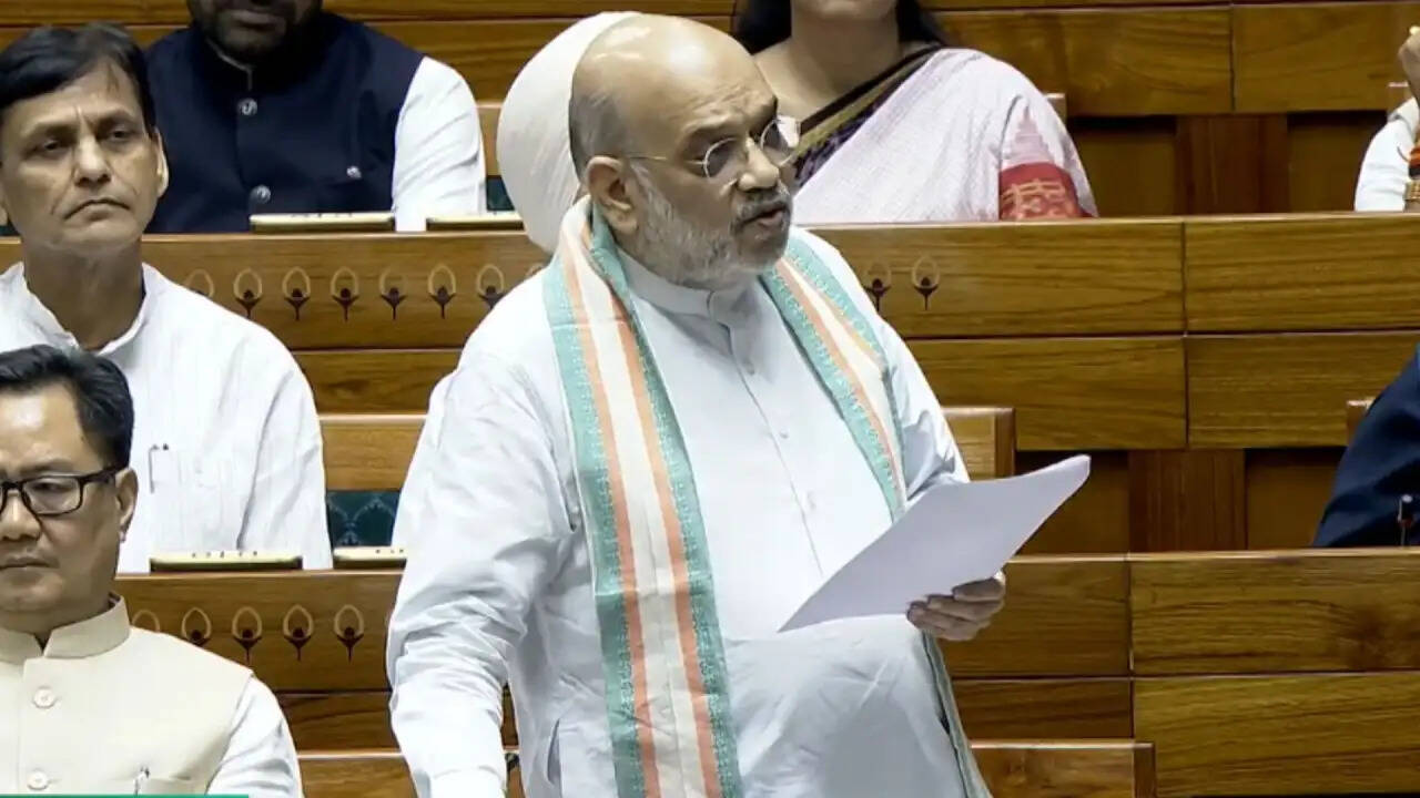 अमित शाह का नक्सलवाद पर बड़ा बयान: बस्तर में विकास की नई लहर