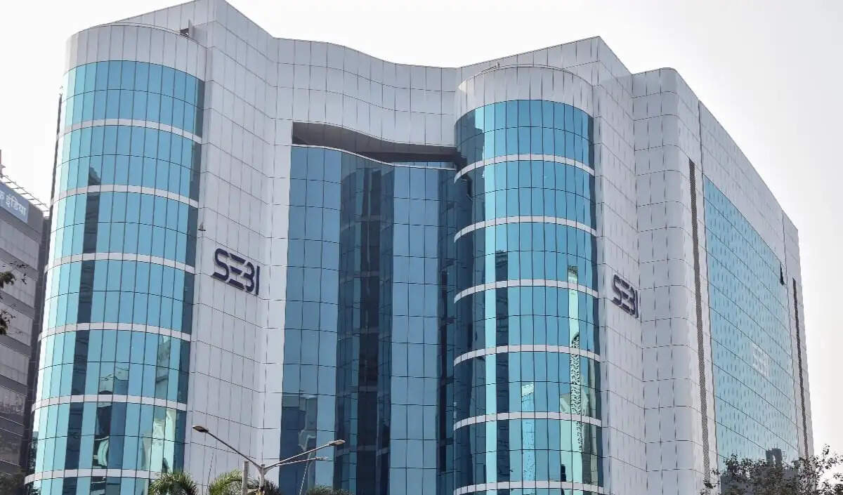 SEBI ने निवेशक शिक्षा के लिए शेयर डेटा साझा करने के नियमों में बदलाव किया