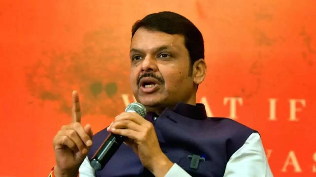 मुंबई में विकास की नई लहर: फडणवीस का विज़न