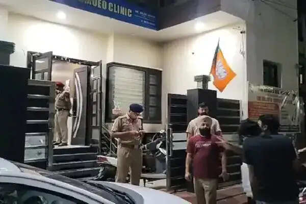 बठिंडा में भाजपा नेता के क्लीनिक पर पेट्रोल बम से हमला