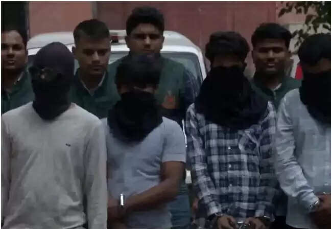 दिल्ली पुलिस ने आतंकवादी मॉड्यूल का किया पर्दाफाश, पांच गिरफ्तार