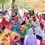 माकपा कार्यकर्ताओं का धरना: जन समस्याओं और चुनावी वादों की मांग