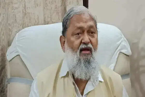 अनिल विज ने कांग्रेस पर साधा निशाना, कहा पार्टी संकट में है