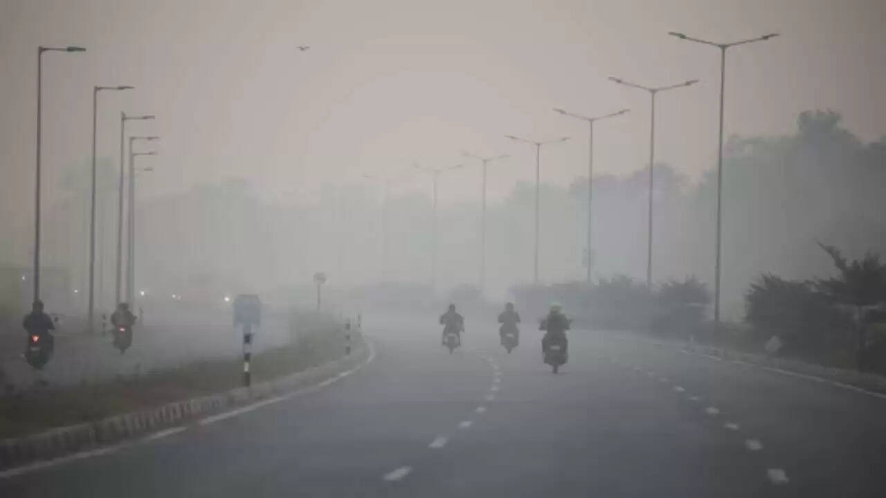 इथियोपिया के ज्वालामुखी विस्फोट से दिल्ली में बढ़ी राख की समस्या, जानें क्या है असर