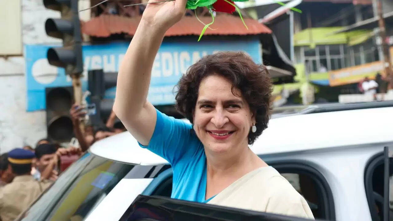 प्रियंका गांधी की सांसदी पर संकट: केरल हाई कोर्ट में याचिका दायर