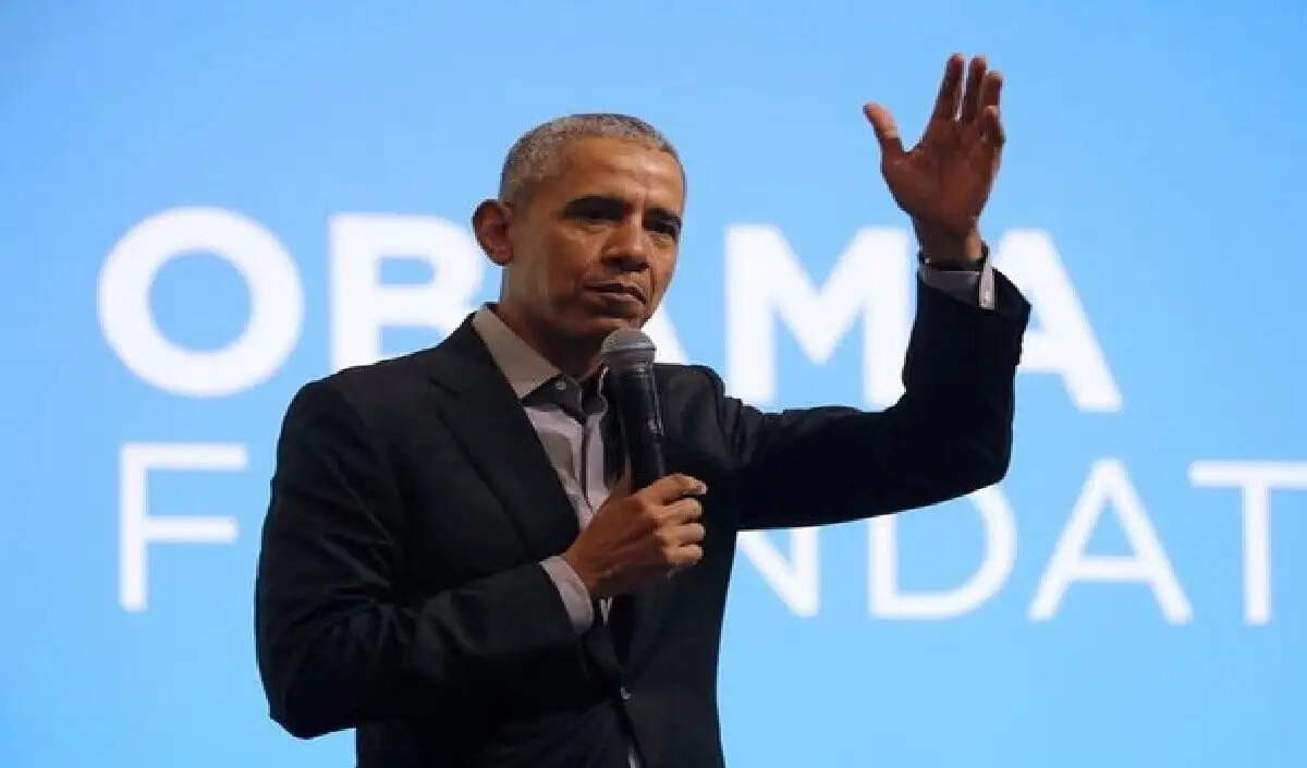 ओबामा ने व्हाइट हाउस गोलीबारी की निंदा की, संदिग्ध गिरफ्तार