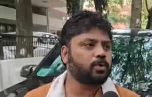 कांग्रेस विधायक प्रदीप ईश्वर ने सरकारी संस्थानों में नियमों के पालन पर जोर दिया