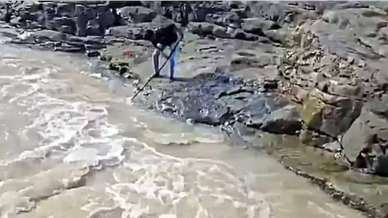 सिवनी में पिकनिक के दौरान युवक की नदी में डूबने से मौत
