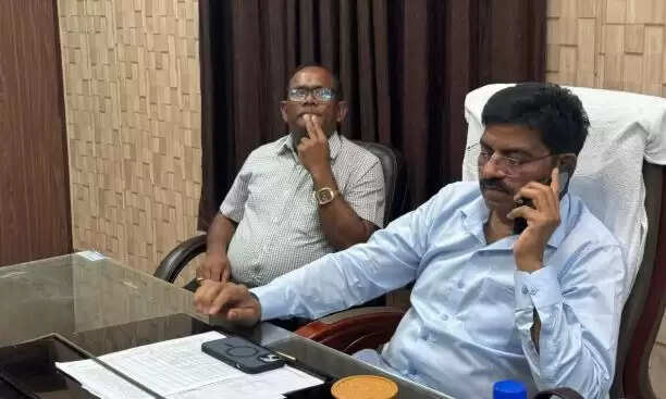 कानपुर में सीएमओ विवाद: हाईकोर्ट से राहत मिलने के बाद डॉ. नेमी ने फिर से संभाली जिम्मेदारी