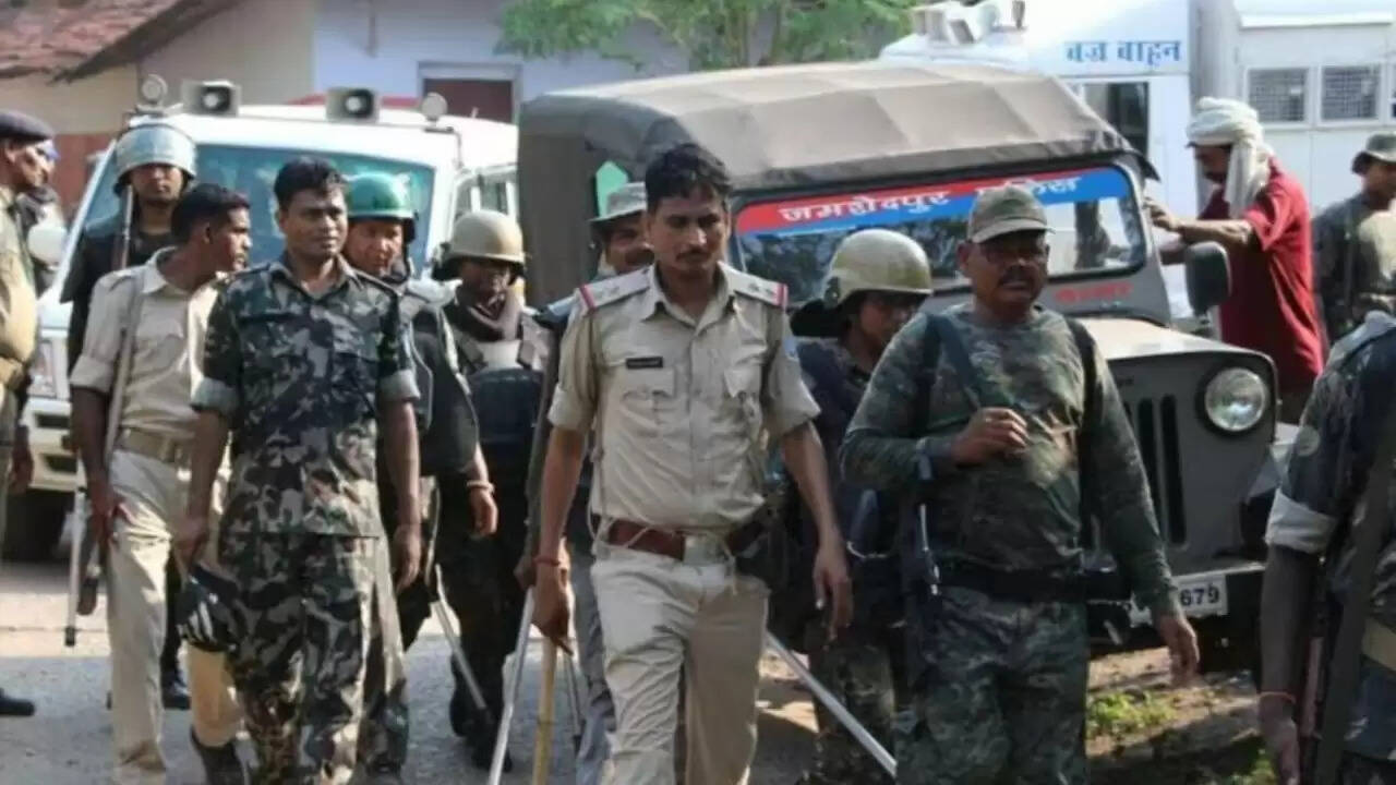 झारखंड पुलिस की बड़ी कार्रवाई: 1200 साइबर अपराधियों की गिरफ्तारी