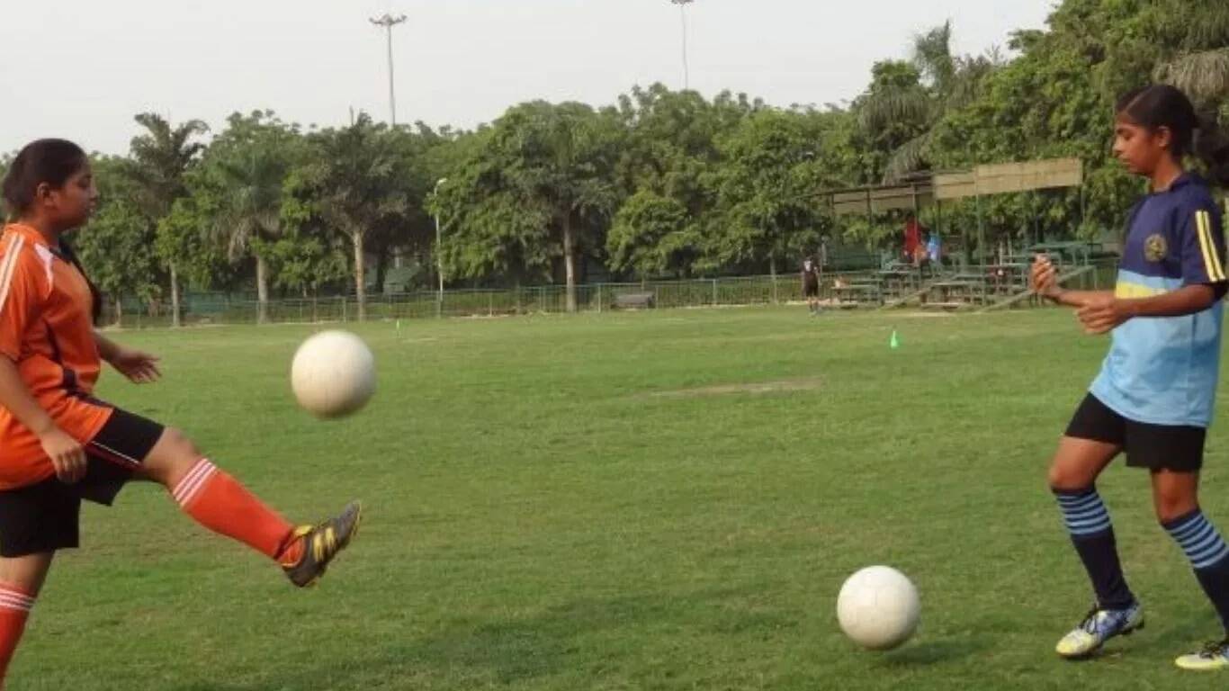 गांव मंगाली: फुटबॉल खिलाड़ियों का गढ़