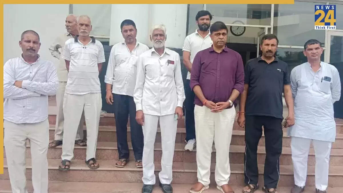 ग्रेटर नोएडा में निक्की मर्डर केस: परिजनों ने की सख्त कार्रवाई की मांग