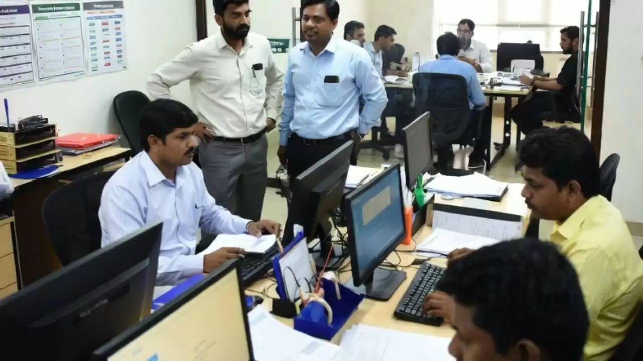 भारत में वर्कप्लेस कल्चर पर युवा की कहानी ने छेड़ी बहस