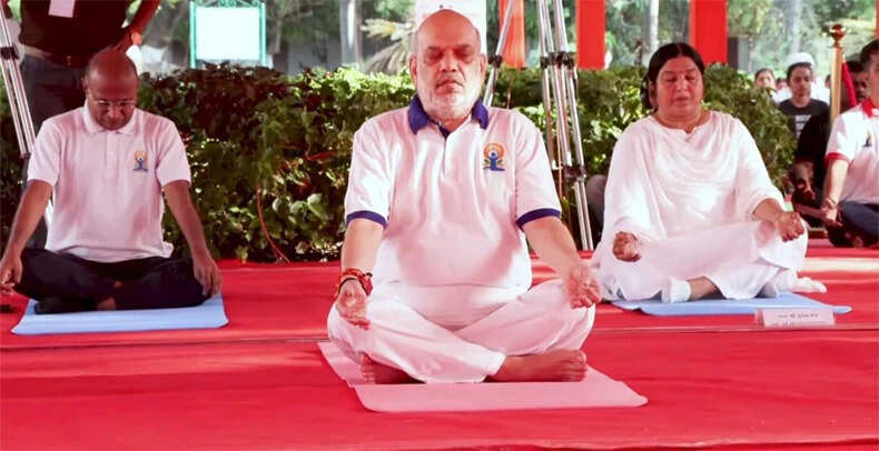 अंतरराष्ट्रीय योग दिवस 2026: पीएम मोदी और अमित शाह का गुजरात में कार्यक्रम