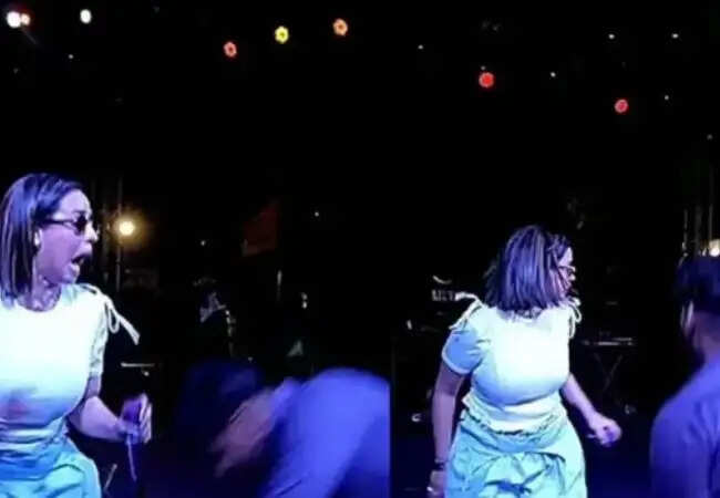 गाजियाबाद में सुनंदा शर्मा के स्टेज शो के दौरान छात्र की हरकत से मची अफरा-तफरी