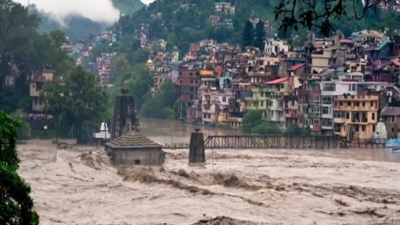 उत्तराखंड में मॉनसून का असर: भारी बारिश का अलर्ट जारी