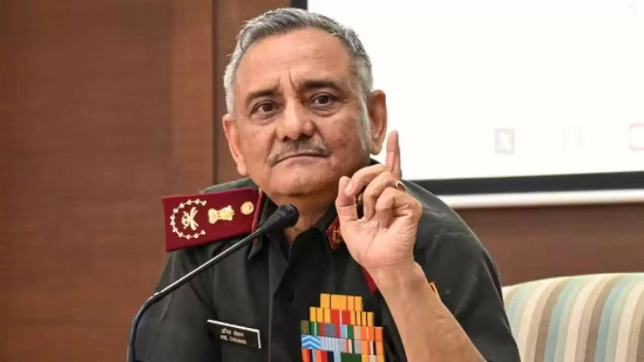 CDS जनरल अनिल चौहान का बड़ा बयान: भारत की शांति नीति और युद्ध की तैयारी