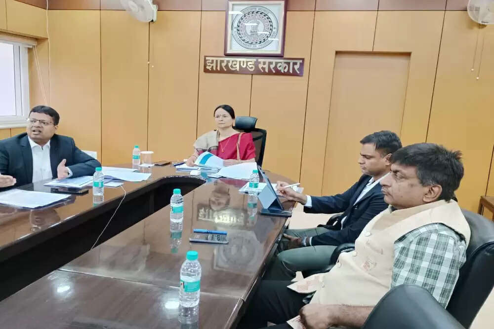 बालू घाटों की नीलामी प्रक्रिया सितंबर के पहले पखवाड़े में पूरी करने का निर्देश