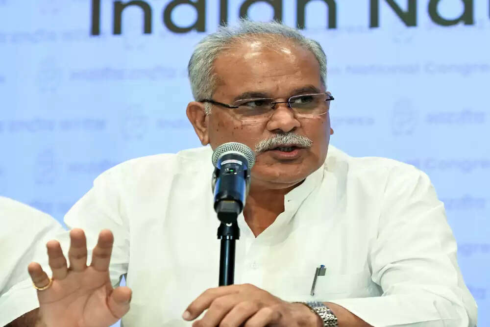 छत्तीसगढ़ में धर्मांतरण पर नया कानून लाने की तैयारी, पूर्व सीएम का पलटवार